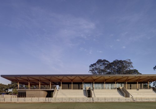 Are there any awards or recognition for luxury architects in sydney?